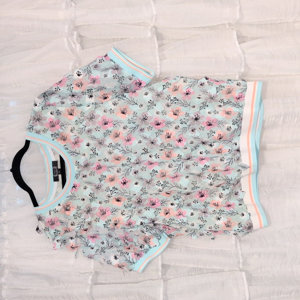 Women's XL Short Sleeve Floral Textured Top With Street Sport Collar Waistband